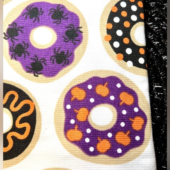 Set of 2 Halloween Doughnuts Kitchen Towels Iced in Spooky Colors Bats Spiders - Picture 3 of 12